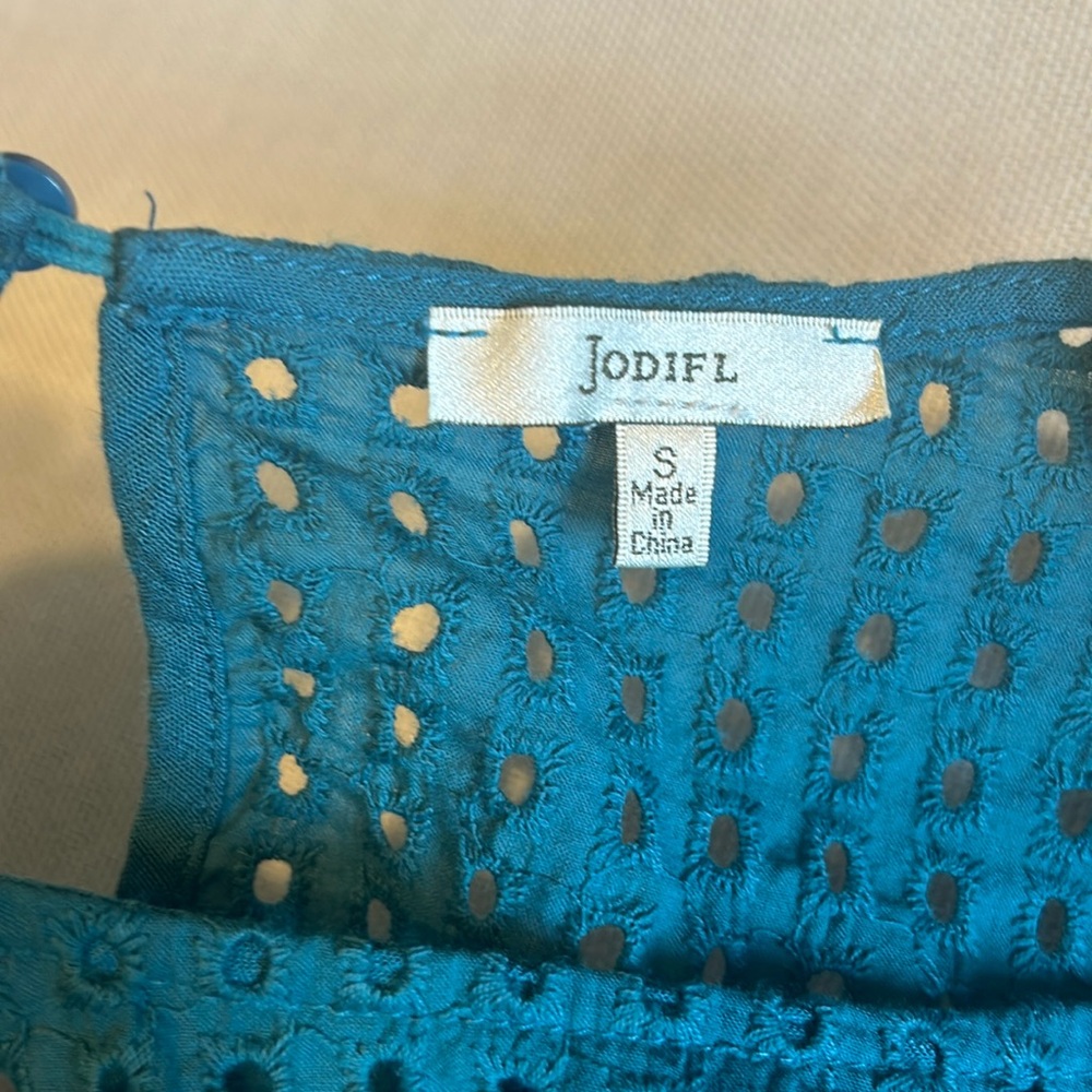 Jodifl small teal eyelet top - Picture 4 of 5